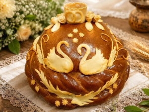 Каравай с лебедями, 1.5 кг